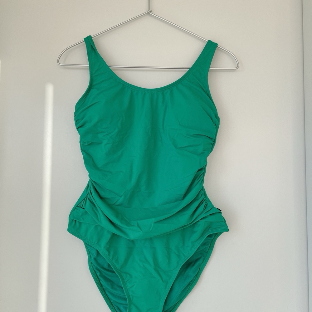 La Vie en Rose | One piece Swimsuit - Green - size M - NEW